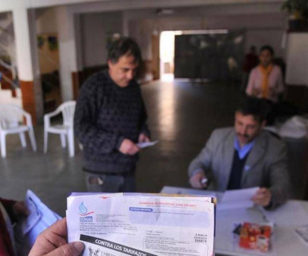 Presentan multiples amparos contra la suba de gas