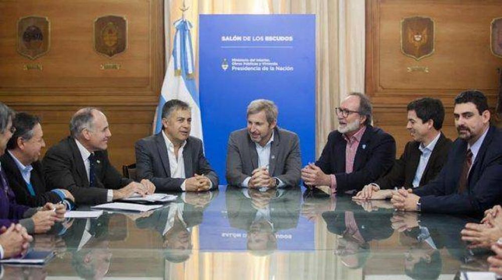 Cornejo firm un acuerdo con la Nacin por 120 millones de pesos para obras de agua y saneamiento