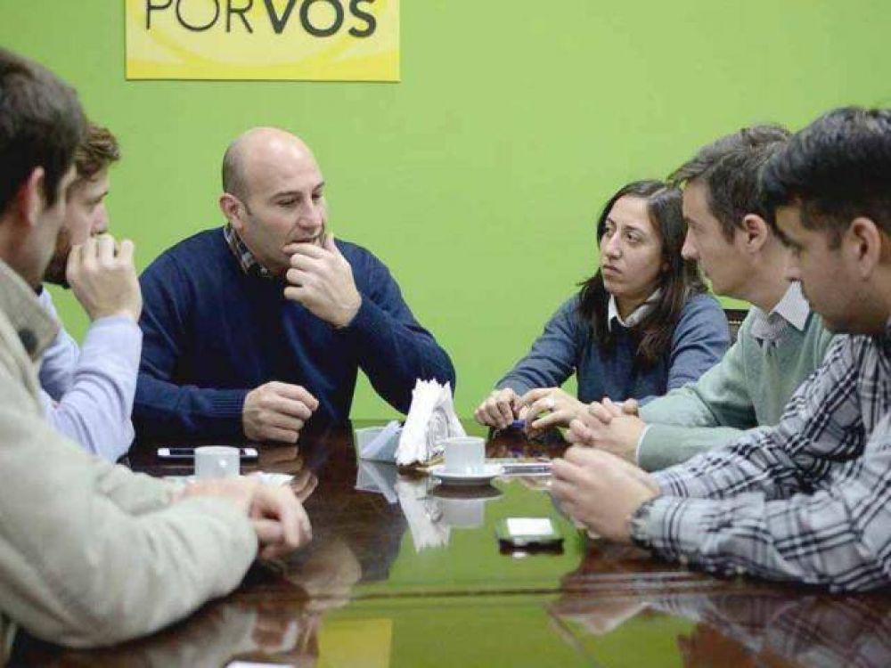 Crear�n sedes de ANSeS en los CIC