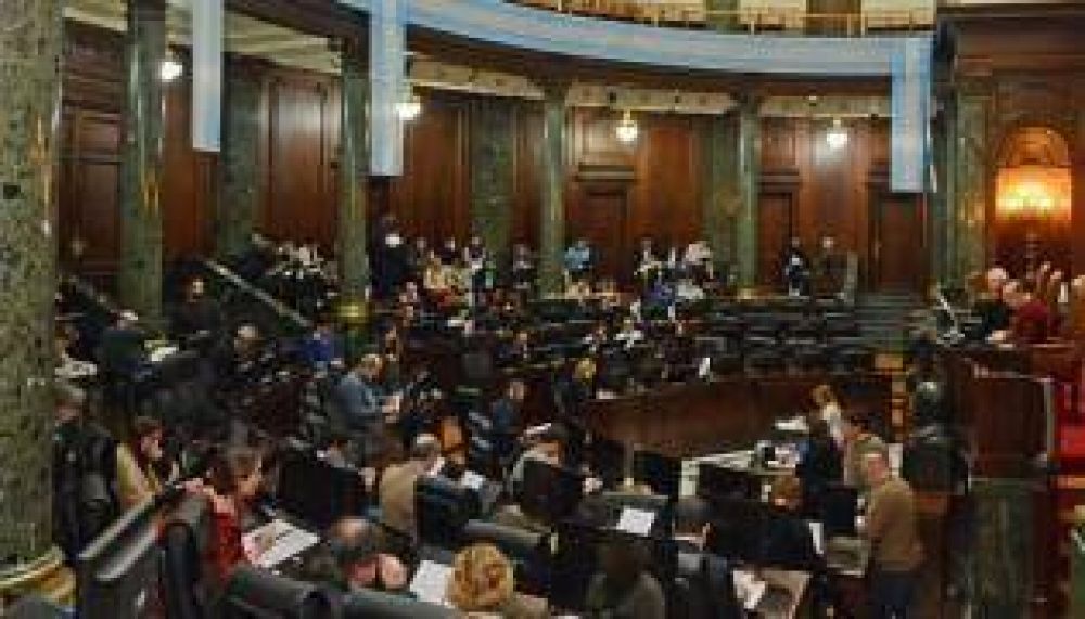 La Legislatura homenajea el Bicentenario