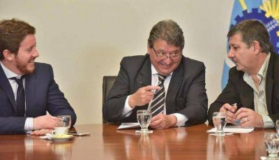 Chubut sale a buscar 650 millones de d�lares