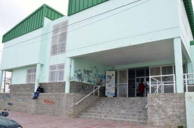 El paro docente tuvo una adhesi�n estimada del 24% en la Regional Sur