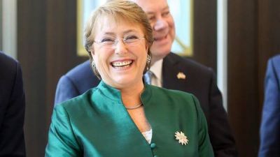 Bachelet, con el �ndice de popularidad por el piso