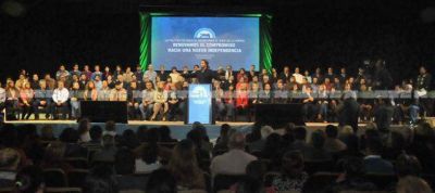 Capitanich convoc� a �ir juntos por la segunda independencia�