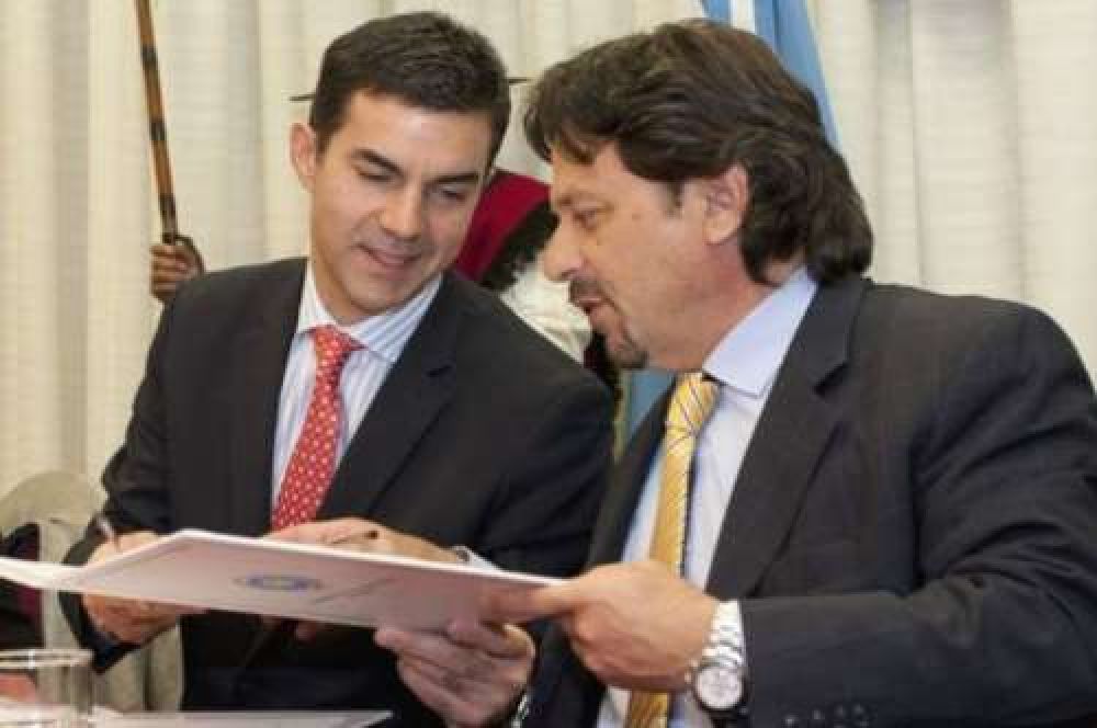 Bicentenario de la Independencia: Urtubey y S�enz viajan a Tucum�n para el acto central