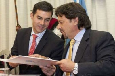 Bicentenario de la Independencia: Urtubey y S�enz viajan a Tucum�n para el acto central
