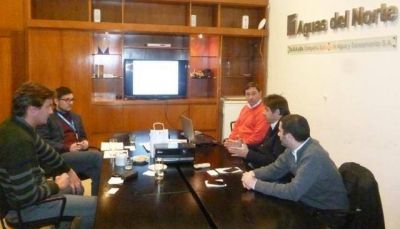 Importante investigador estadounidense visit� Aguas del Norte