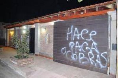 Para la oposici�n, la amenaza a la funcionaria 