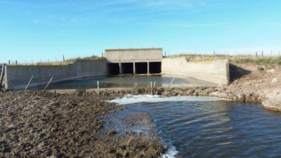 Anuncian una millonaria obra para evitar inundaciones