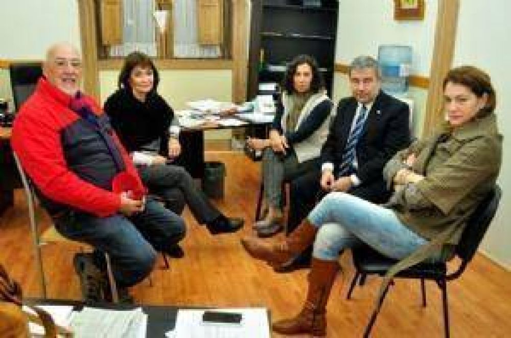 Centro de Capacitaci�n y nuevo acceso en el Parque Industrial