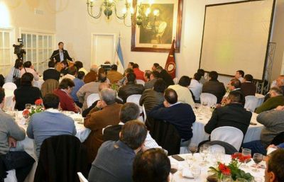 El gobernador inst� a los intendentes a definir obras