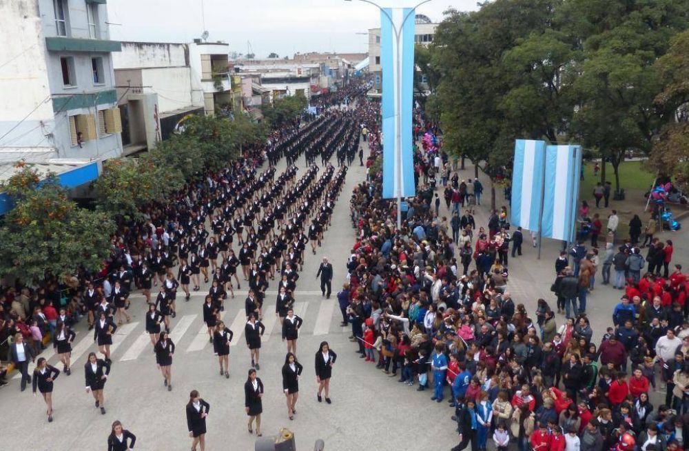 Roberto S�nchez: �nos pongamos de pie para lograr el desarrollo�