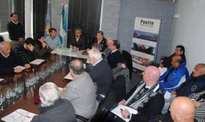 Funcionarios, empresarios y gremialistas avanzaron en gestiones por m�s y mejor trabajo en Puerto y Pesca