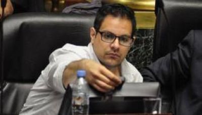 Arce: �No sirven los acuerdos que perjudican a los ciudadanos�