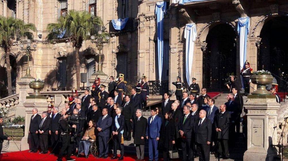Desde Tucum�n, el gobernador Urtubey llam� a 