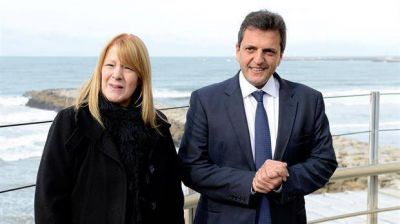 Massa se muestra con Stolbizer y se re�ne en privado con peronistas