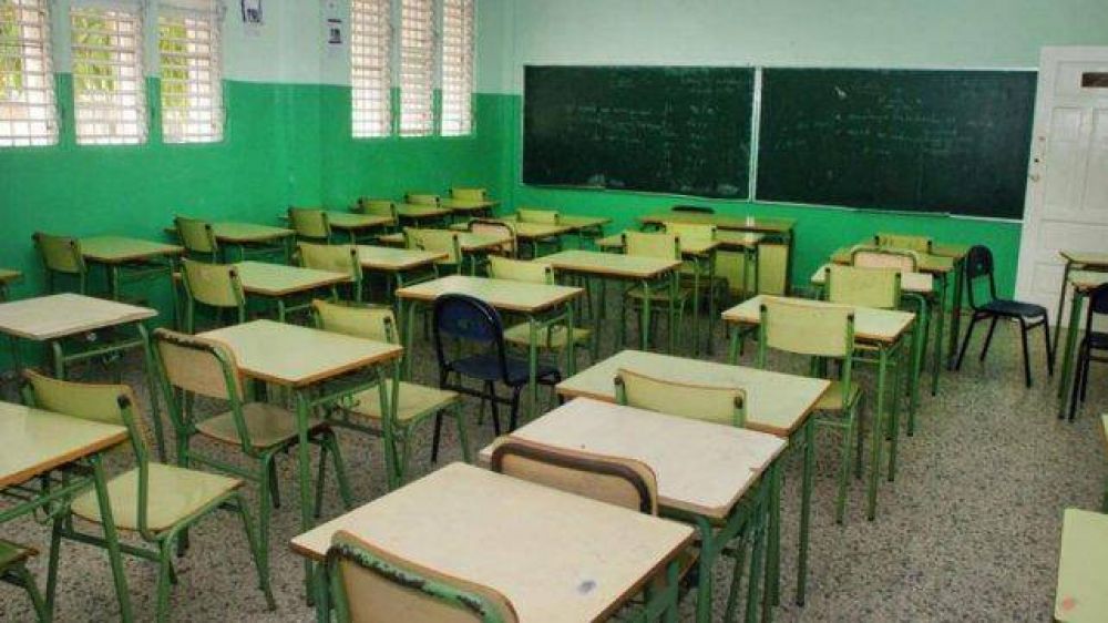 La provincia equipar� escuelas con mobiliario por 15 millones de pesos