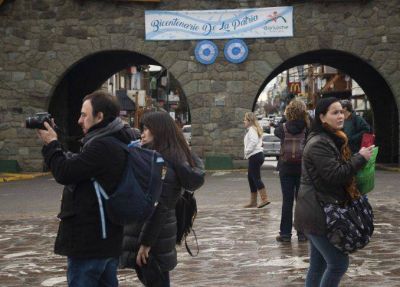 Efecto crisis: hubo gran movimiento de turistas pero muy pocas ventas 