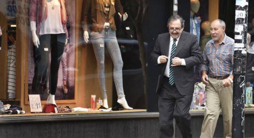 El radicalismo hizo catarsis en Azul y lanz� duras cr�ticas a Vidal por sumar peronistas