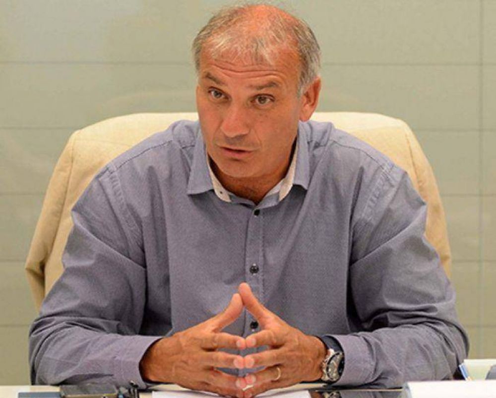 Gustavo Blanco y su equipo le dieron con un ca�o a los sindicalistas municipales