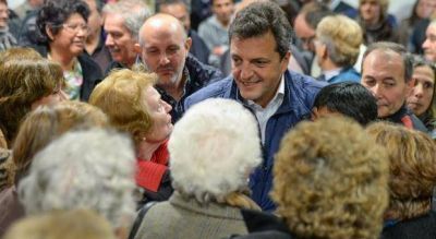 Massa hizo pie en la Provincia y se mostr� expectante por la aprobaci�n de la �Ley Pyme�