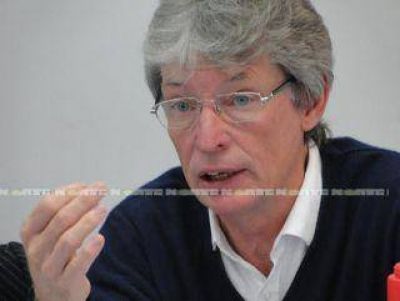 R�gimen laboral: Sager cree que garantizando el derecho de huelga se puede alcanzar un acuerdo