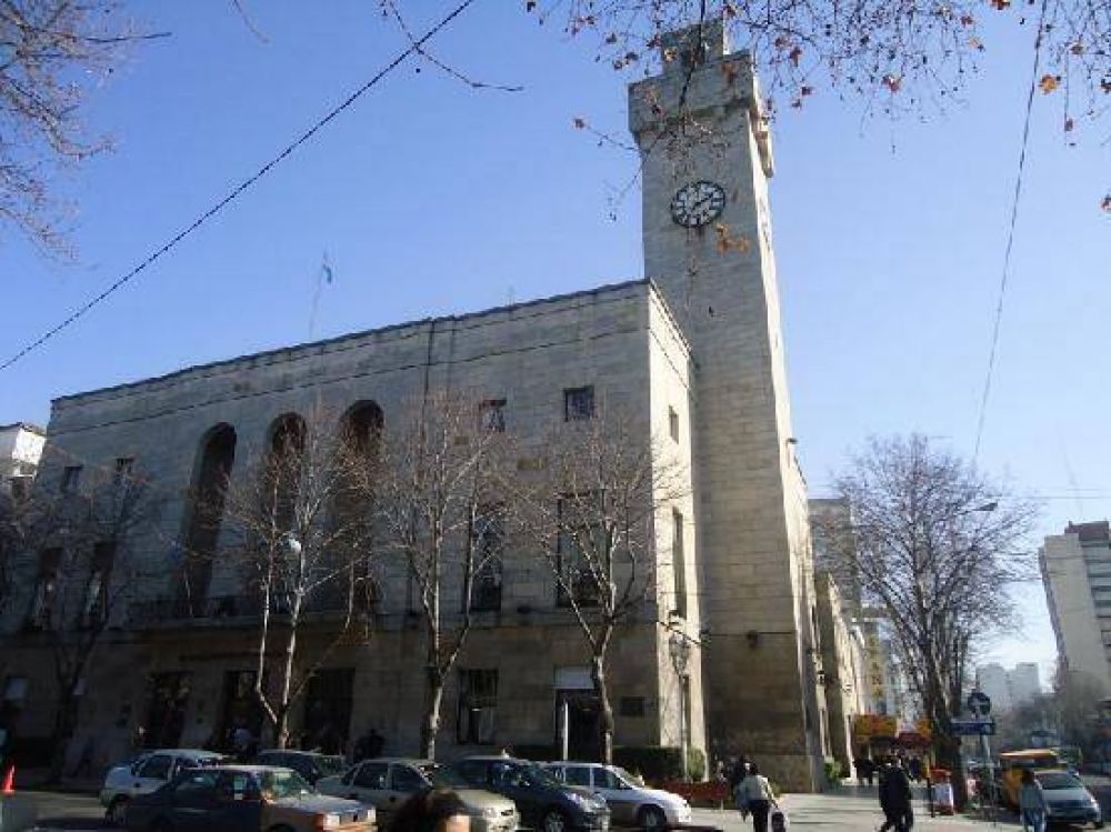 Municipales deciden continuidad del paro y Trabajo dictar�a la Conciliaci�n Obligatoria