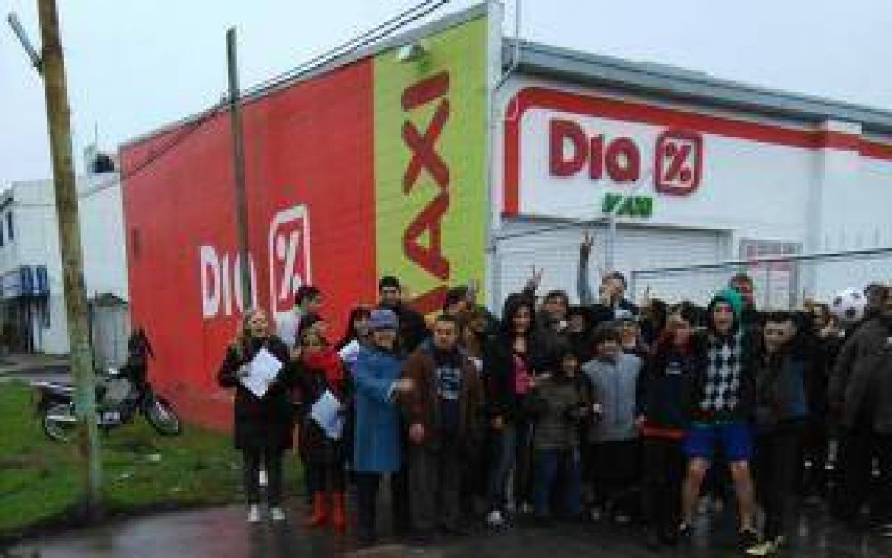 La Plata: Vecinos piden apertura de supermercado con precios populares