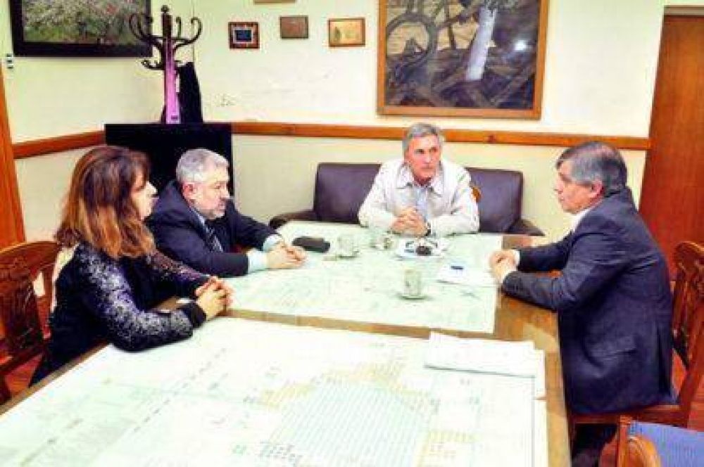 El intendente se reuni� con el Juez Giacoia y el Defensor Mahiques