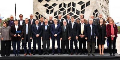 La cumbre de Gobernadores ser� �a m�s tardar a mediados de agosto� en Puerto Madryn