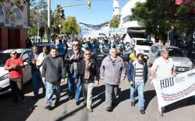 Intersindical: la poblaci�n �no merece� que se genere otro conflicto