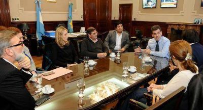 Ritondo con diputados provinciales del FPV-PJ y Cambiemos