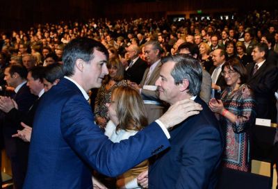 Bahl particip� del lanzamiento del programa �Compromiso por la Educaci�n�, que se realiz� en el Centro Cultural Kirchner 
