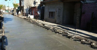 El Municipio avanza en la pavimentaci�n de calles de tierra
