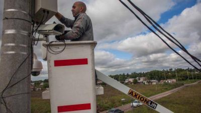 El Municipio cree que esta semana terminar�a de instalar mil c�maras de seguridad