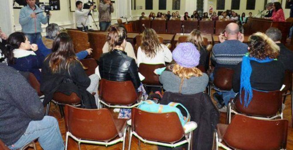 Se llev� a cabo una audiencia p�blica sobre �Los concursos de belleza�
