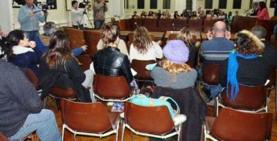Se llev� a cabo una audiencia p�blica sobre �Los concursos de belleza�