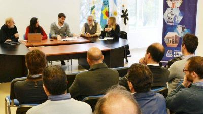 Passaglia: Tenemos el primer parque industrial con energ�a mixta