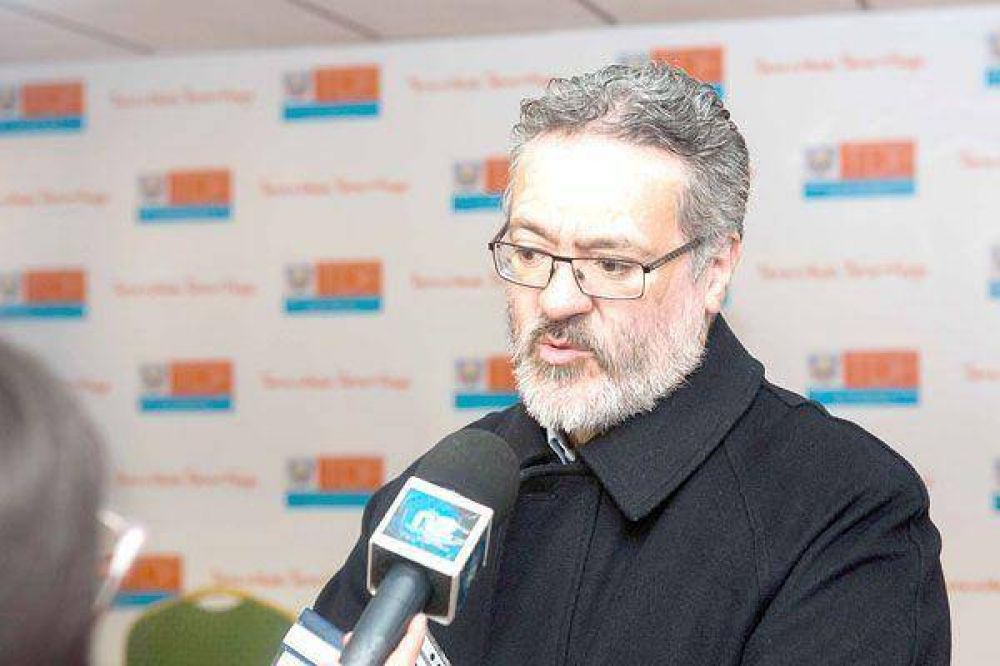 C�rdenas destac� la firma del Fideicomiso para la construcci�n de 240 viviendas