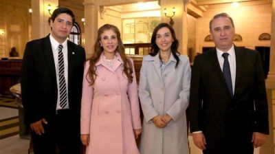 La gobernadora particip� de acto presidido por Macri