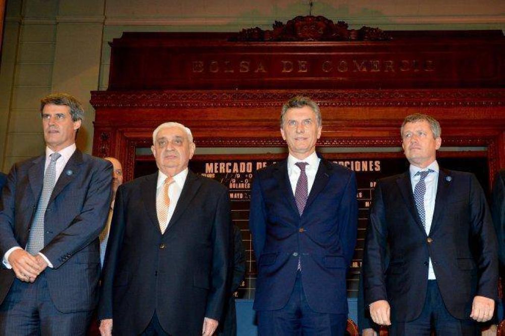 Macri advirti� a empresarios que es 