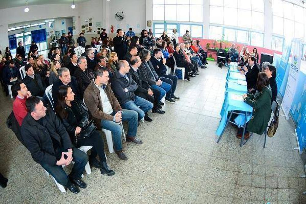 Construir�n aulas para ampliar jardines y escuelas de Escobar
