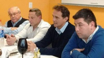 Katopodis se reuni� con gremios