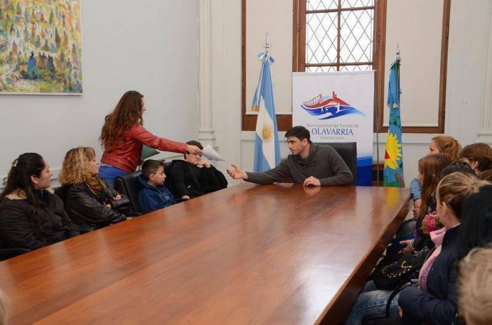 Galli recibi� al personal de limpieza del Hospital