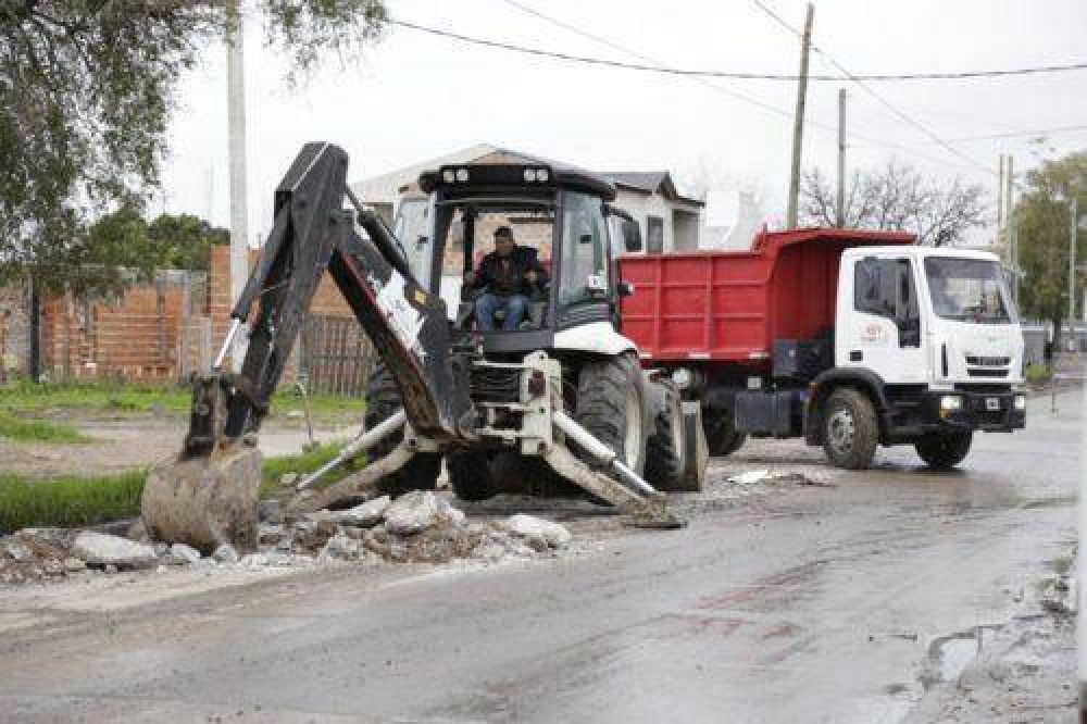 Mejoran el estado la calle Santa Ana a lo largo de 16 cuadras en Brown