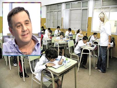 La Provincia seguir� con los descuentos a docentes que adhieran a los paros