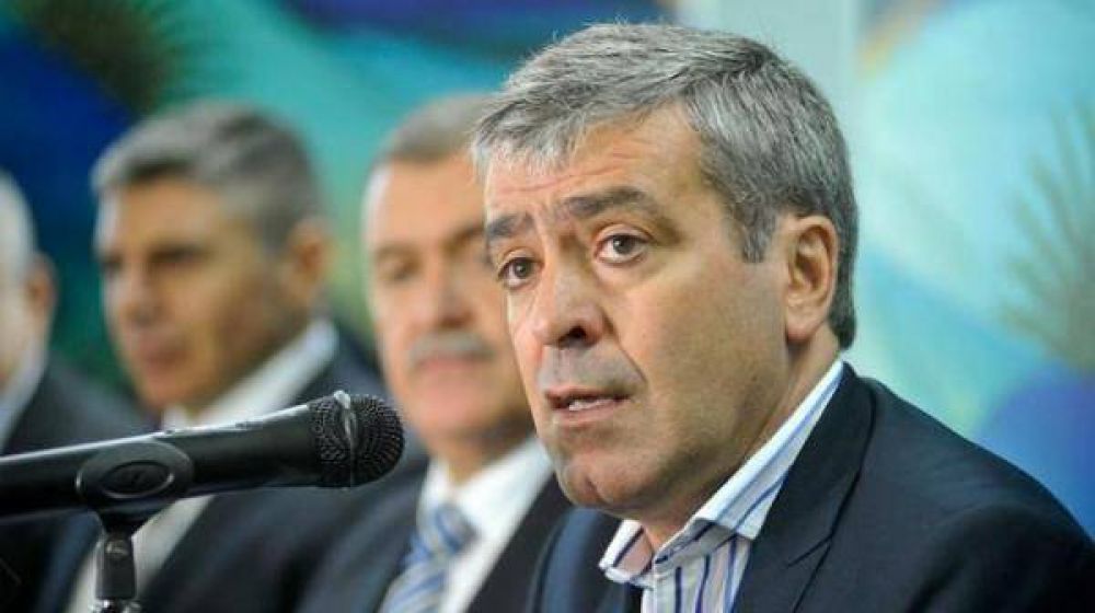 �Los intendentes deben entender que no asumimos en Suiza�, dijo Cano