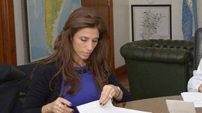La Gobernadora aprob� la puesta en marcha de m�s obras para la provincia