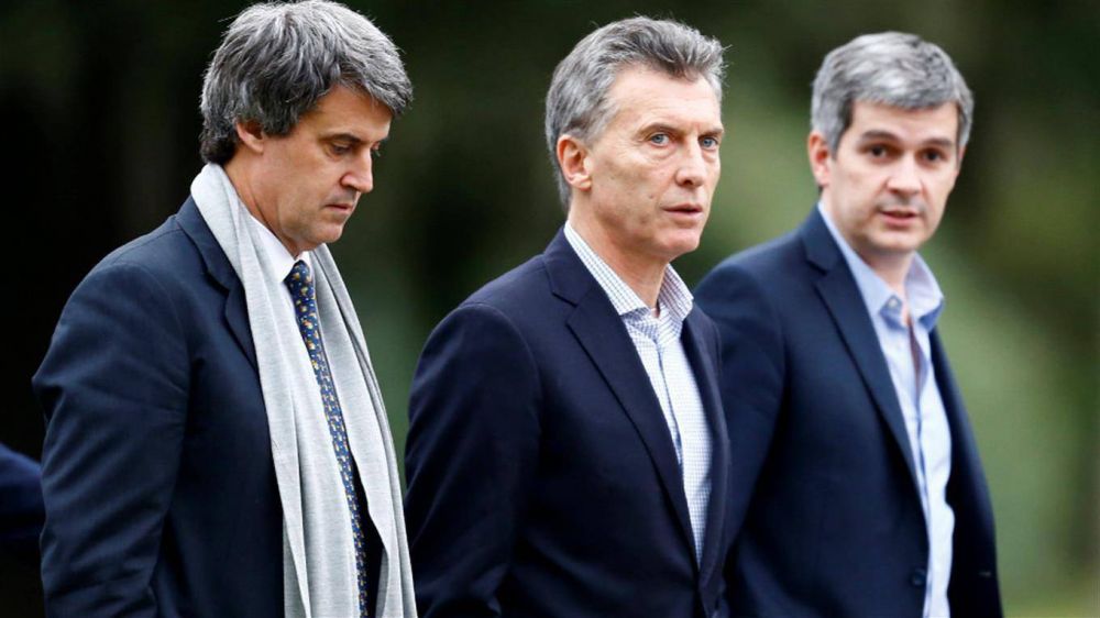 El Gobierno prev� que la econom�a caiga 1,5% este a�o y que crezca 4% en 2017