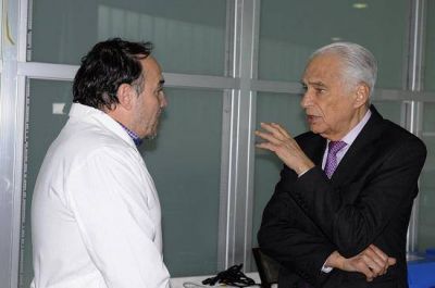 Cormillot desmiente versiones sobre un virus en el Hospital de Trauma